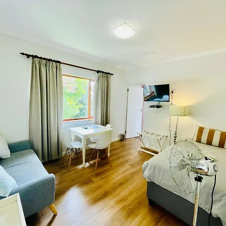 6 Stemmet Lodge Hermanus Buitenkant foto